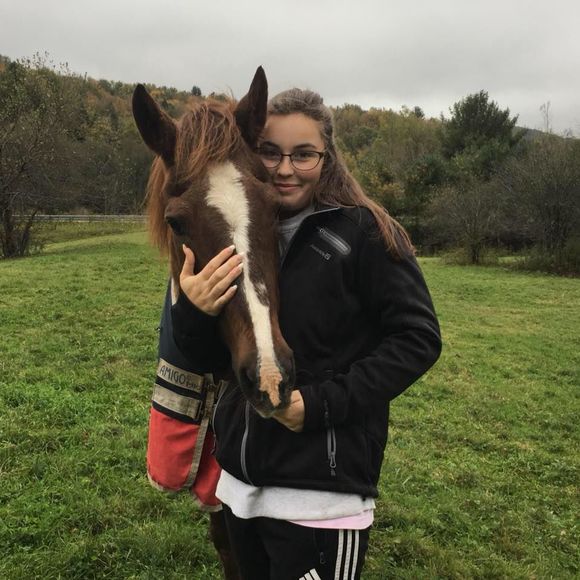 Meet your Posher, Taylor - Picture 1 of 1